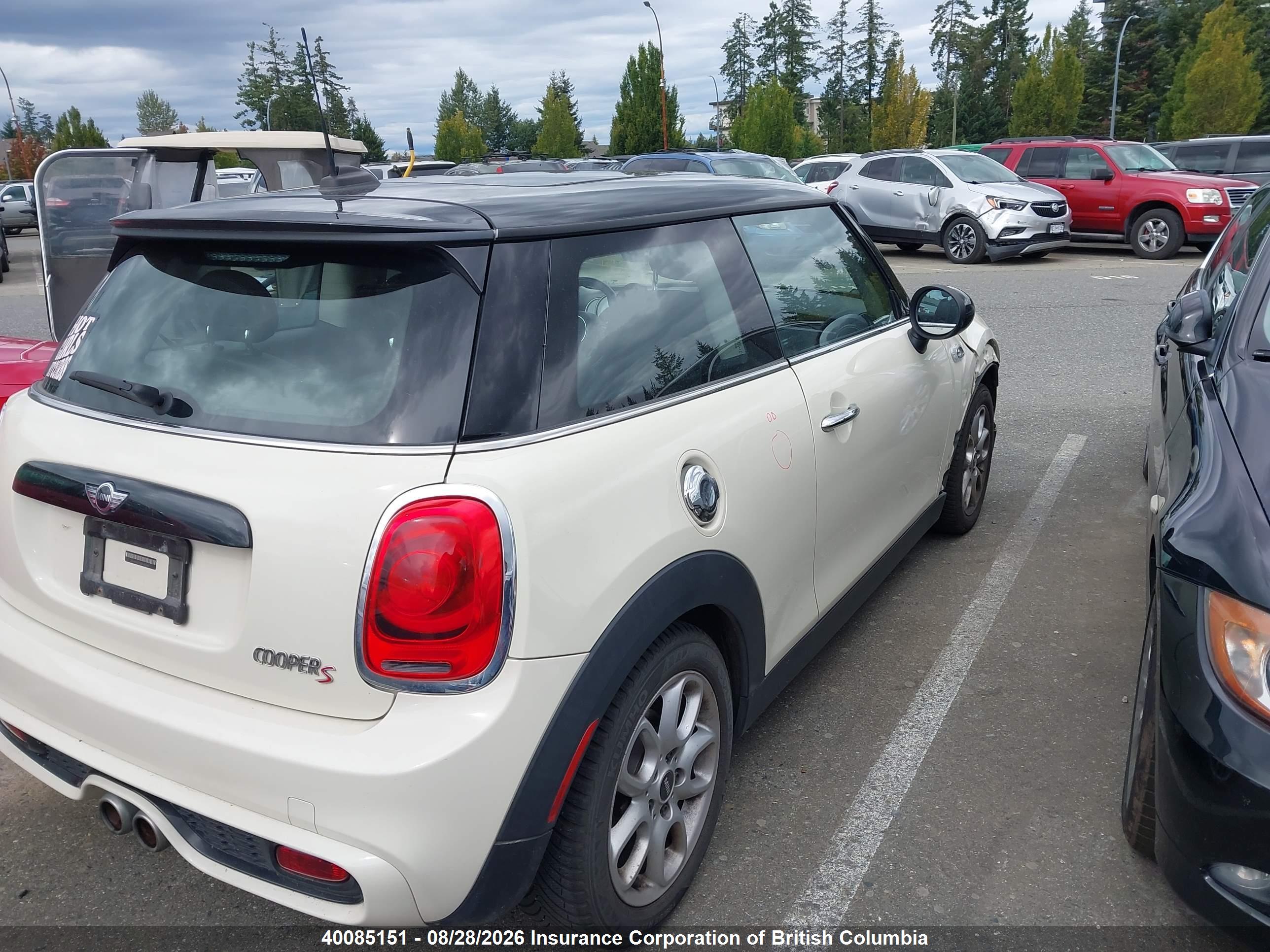 2015 MINI COOPER S