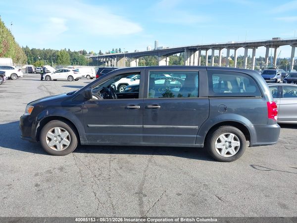 2013 DODGE GRAND CARAVAN SE