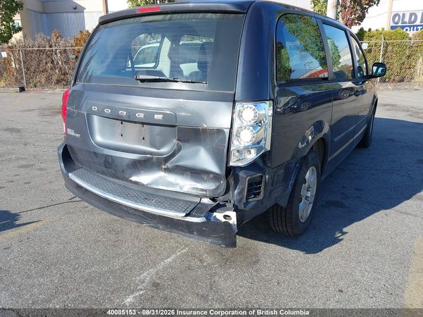 2013 DODGE GRAND CARAVAN SE