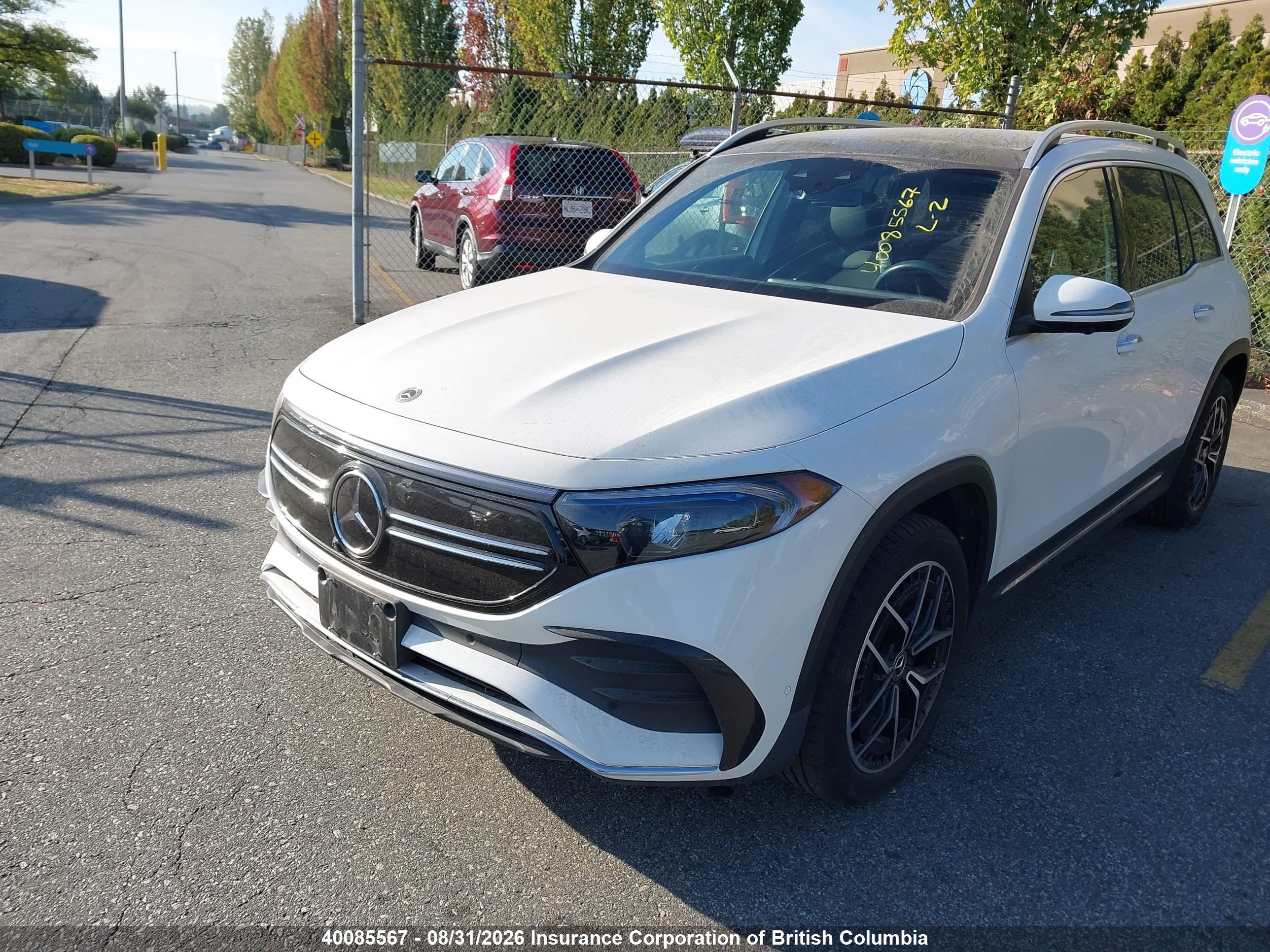 2023 MERCEDES-BENZ EQB 350 4MATIC — I2