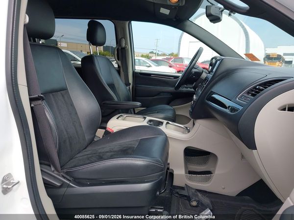 2017 DODGE GRAND CARAVAN SE