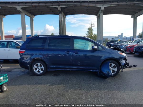 2020 TOYOTA SIENNA LE — I14