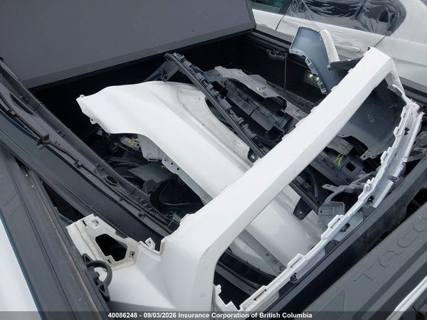 2026 TOYOTA TACOMA 4X4  8A