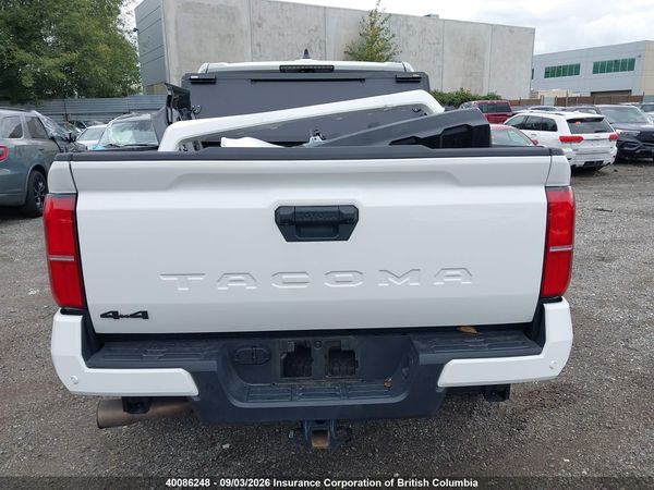 2026 TOYOTA TACOMA 4X4  8A