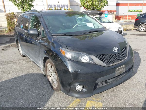 2012 TOYOTA SIENNA SE 8 PASSENGER