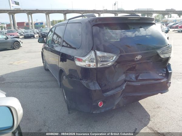 2012 TOYOTA SIENNA SE 8 PASSENGER
