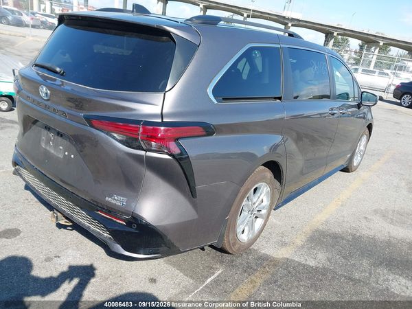 2021 TOYOTA SIENNA XSE 7-PASSENGER — I4