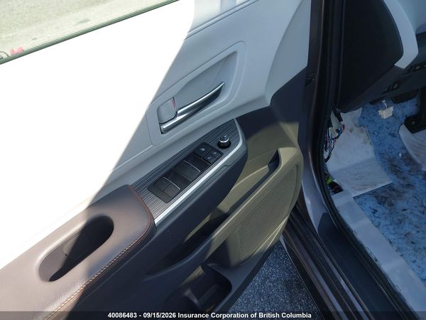 2021 TOYOTA SIENNA XSE 7-PASSENGER — I21