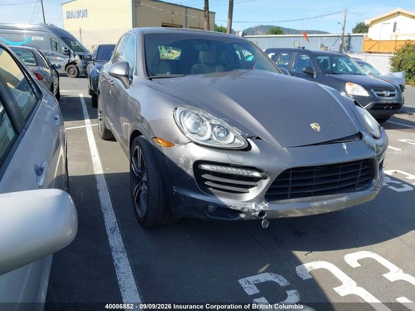 2012 PORSCHE CAYENNE TURBO