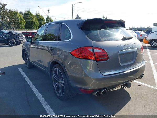 2012 PORSCHE CAYENNE TURBO