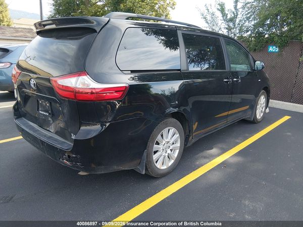 2017 TOYOTA SIENNA XLE 7 PASSENGER