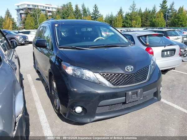 2014 TOYOTA SIENNA SPORT