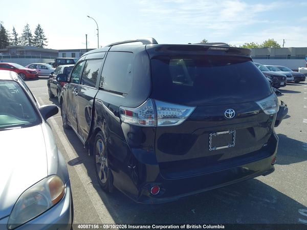 2014 TOYOTA SIENNA SPORT