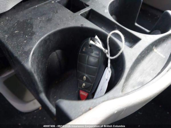 2013 DODGE GRAND CARAVAN SE