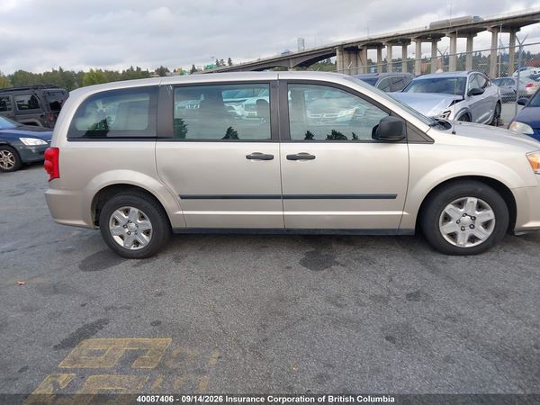 2013 DODGE GRAND CARAVAN SE