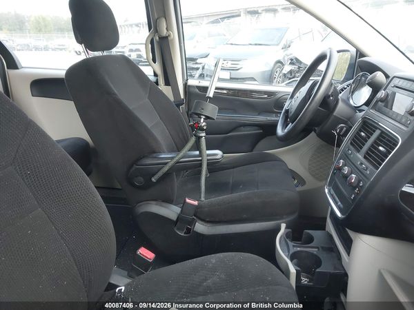 2013 DODGE GRAND CARAVAN SE