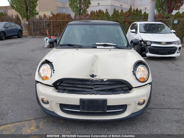 2012 MINI COOPER