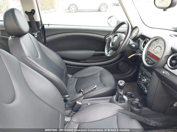 2012 MINI COOPER