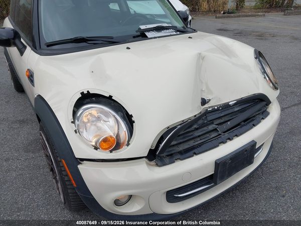 2012 MINI COOPER