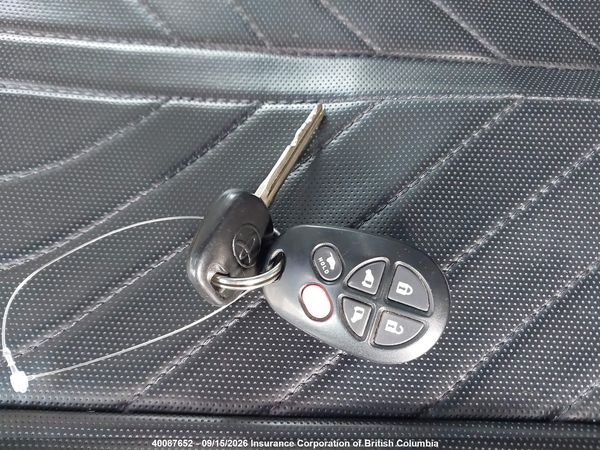 2014 TOYOTA SIENNA SPORT