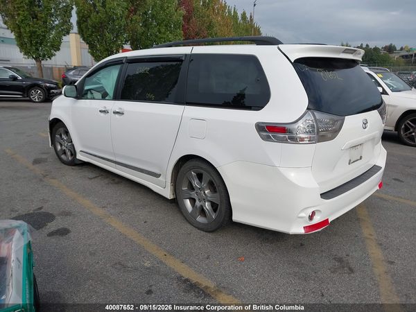 2014 TOYOTA SIENNA SPORT