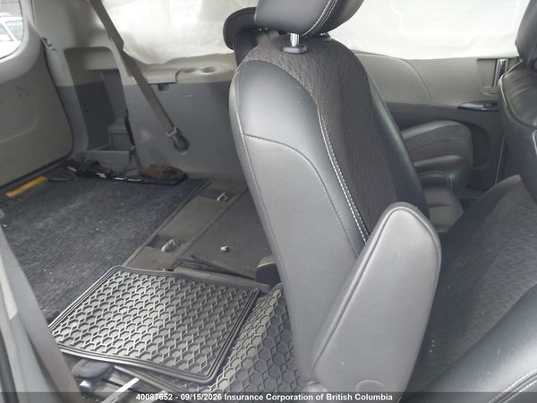 2014 TOYOTA SIENNA SPORT