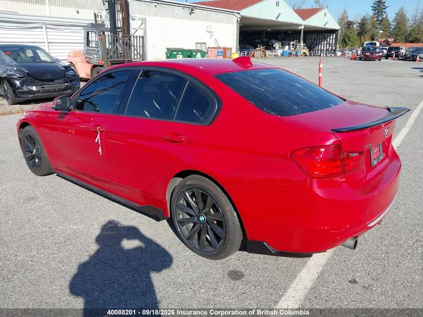 2013 BMW 320I xDrive — I3