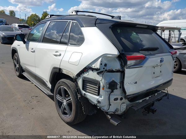 2019 TOYOTA RAV4 — I3