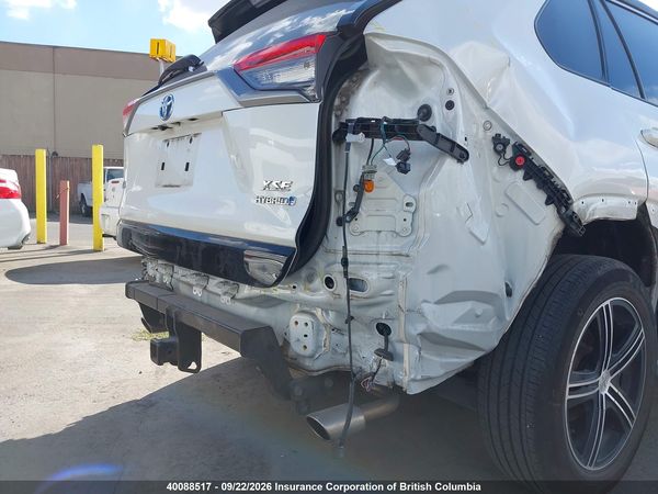 2019 TOYOTA RAV4 — I12
