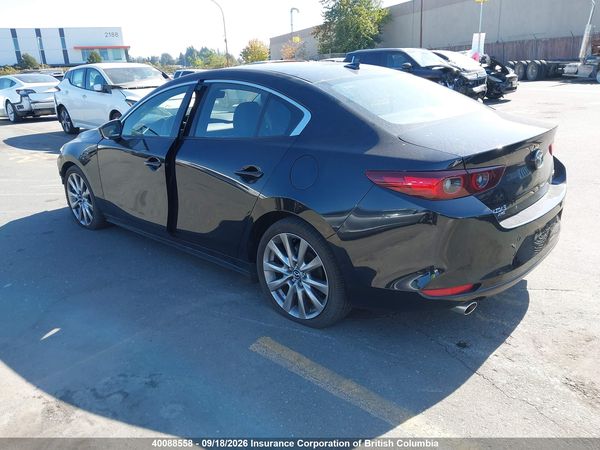 2023 MAZDA 3 PREMIUM — I3