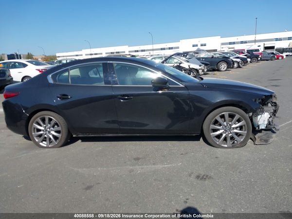 2023 MAZDA 3 PREMIUM — I13