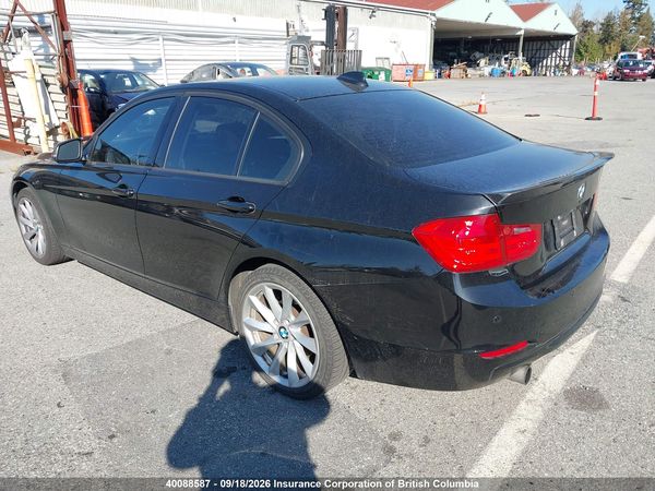 2013 BMW 320I xDrive — I3