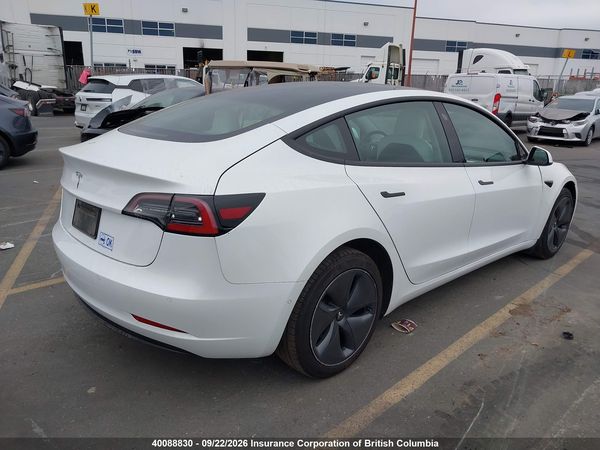 2019 TESLA MODEL 3 — I4