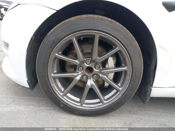 2019 TESLA MODEL 3 — I12