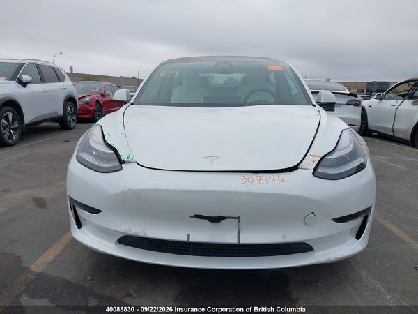 2019 TESLA MODEL 3 — I13