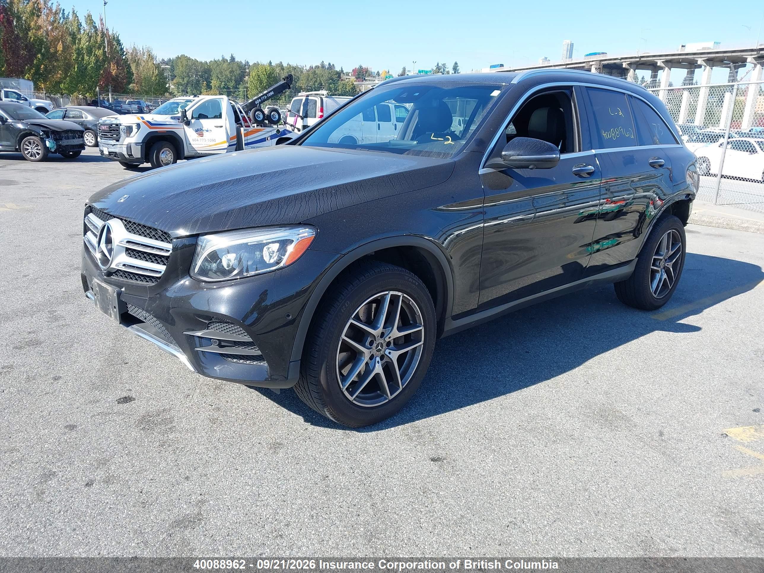 2018 MERCEDES-BENZ GLC 300 4MATIC — I2