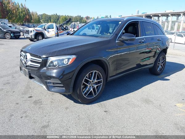 2018 MERCEDES-BENZ GLC 300 — I2