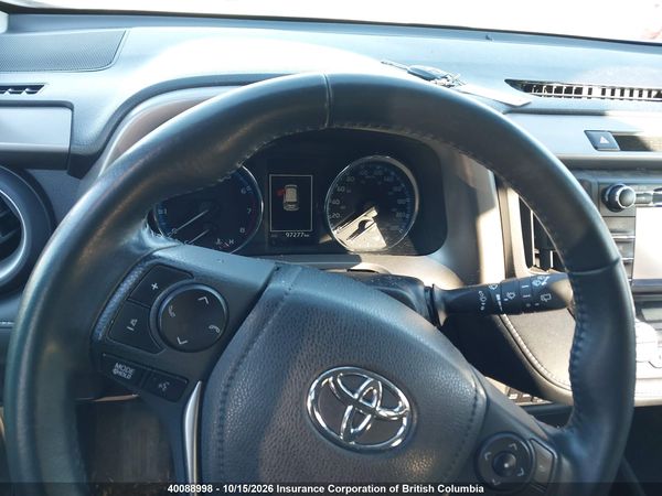 2017 TOYOTA RAV4 XLE — I20