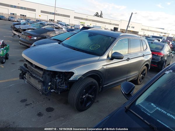 2018 VOLKSWAGEN TIGUAN SEL PREMIUM — I2