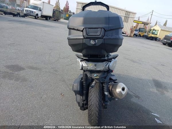 2025 BMW C 400 GT — I6