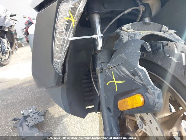 2025 BMW C 400 GT — I21