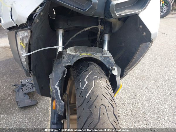 2025 BMW C 400 GT — I22