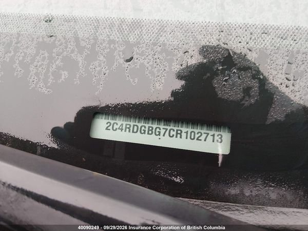 2012 DODGE GRAND CARAVAN SE — I20