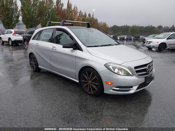 2014 MERCEDES-BENZ B250 — I1