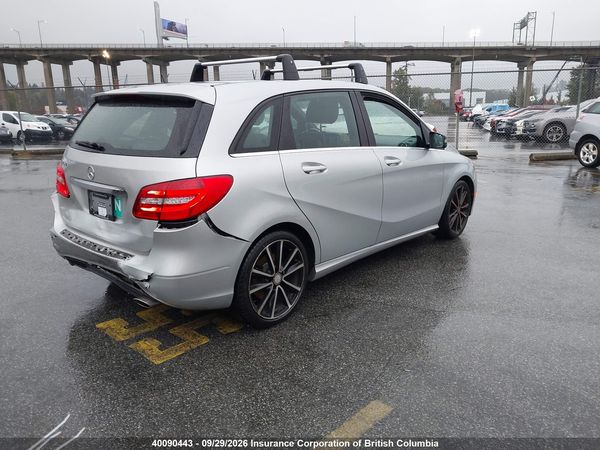 2014 MERCEDES-BENZ B250 — I4