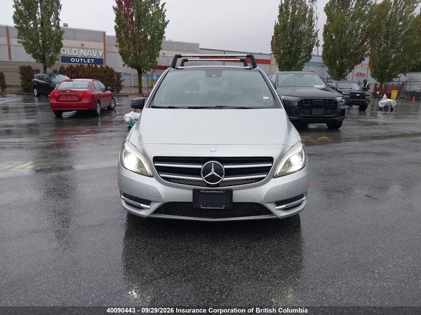 2014 MERCEDES-BENZ B250 — I13