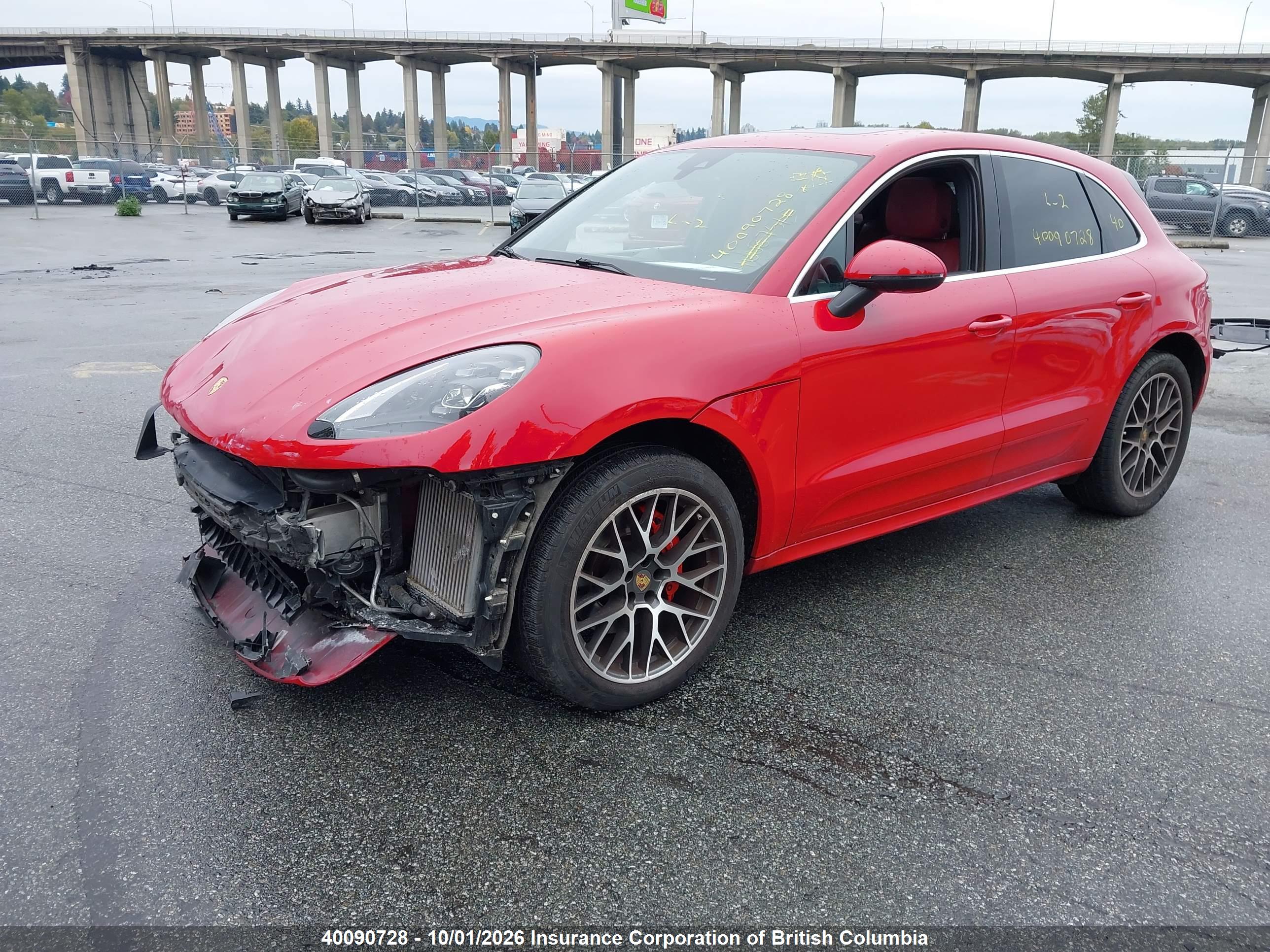 2017 PORSCHE MACAN — I2