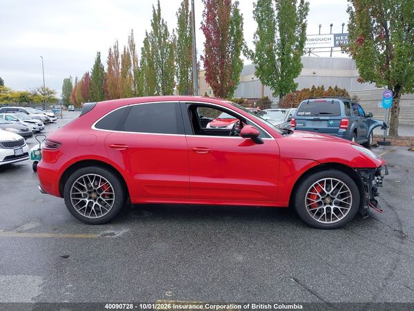 2017 PORSCHE MACAN — I14