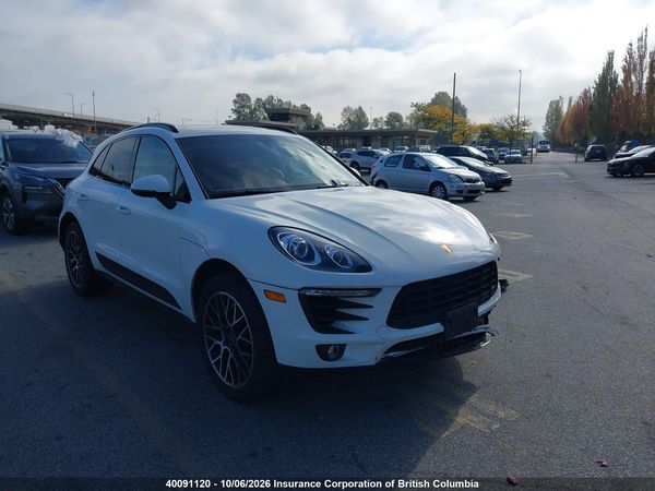 2016 PORSCHE MACAN — I1