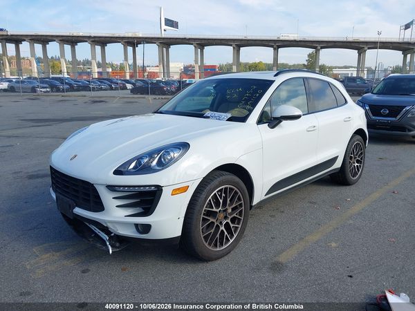 2016 PORSCHE MACAN — I2